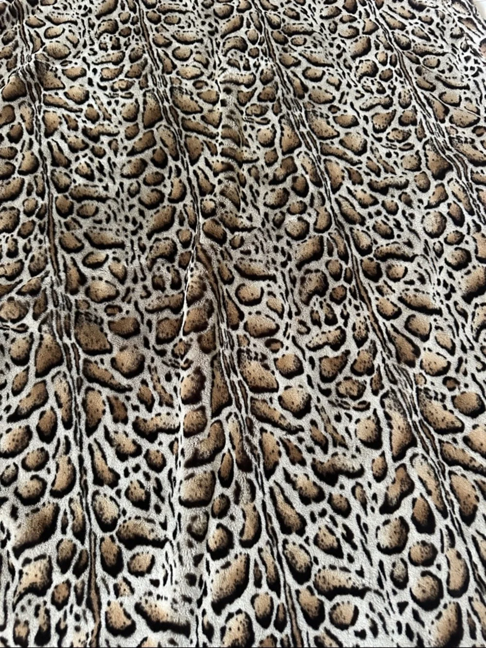 St John Home Blanket Heavyweight Soft Plush Reversible Animal Print Tan Brown